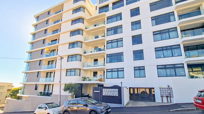 2 Bedroom Property for Sale in Sea Point Western Cape